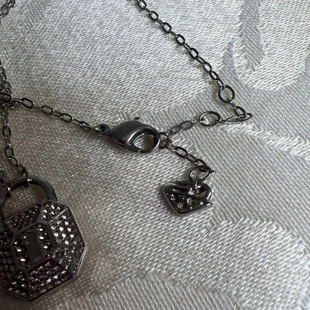 Vintage‎ Swarovski Lock Pendant Necklace/-/Ladies 33